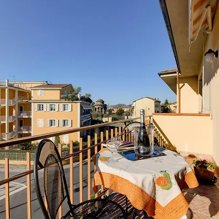 Shanty Apartment *